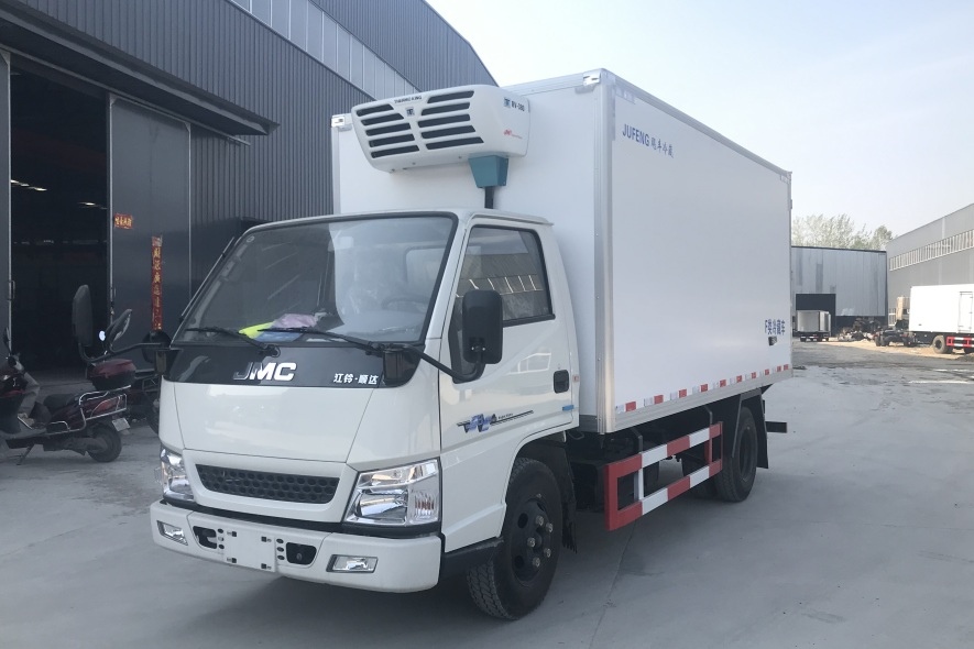 4.2米冷藏車，不超重的藍牌廂式冷藏車。