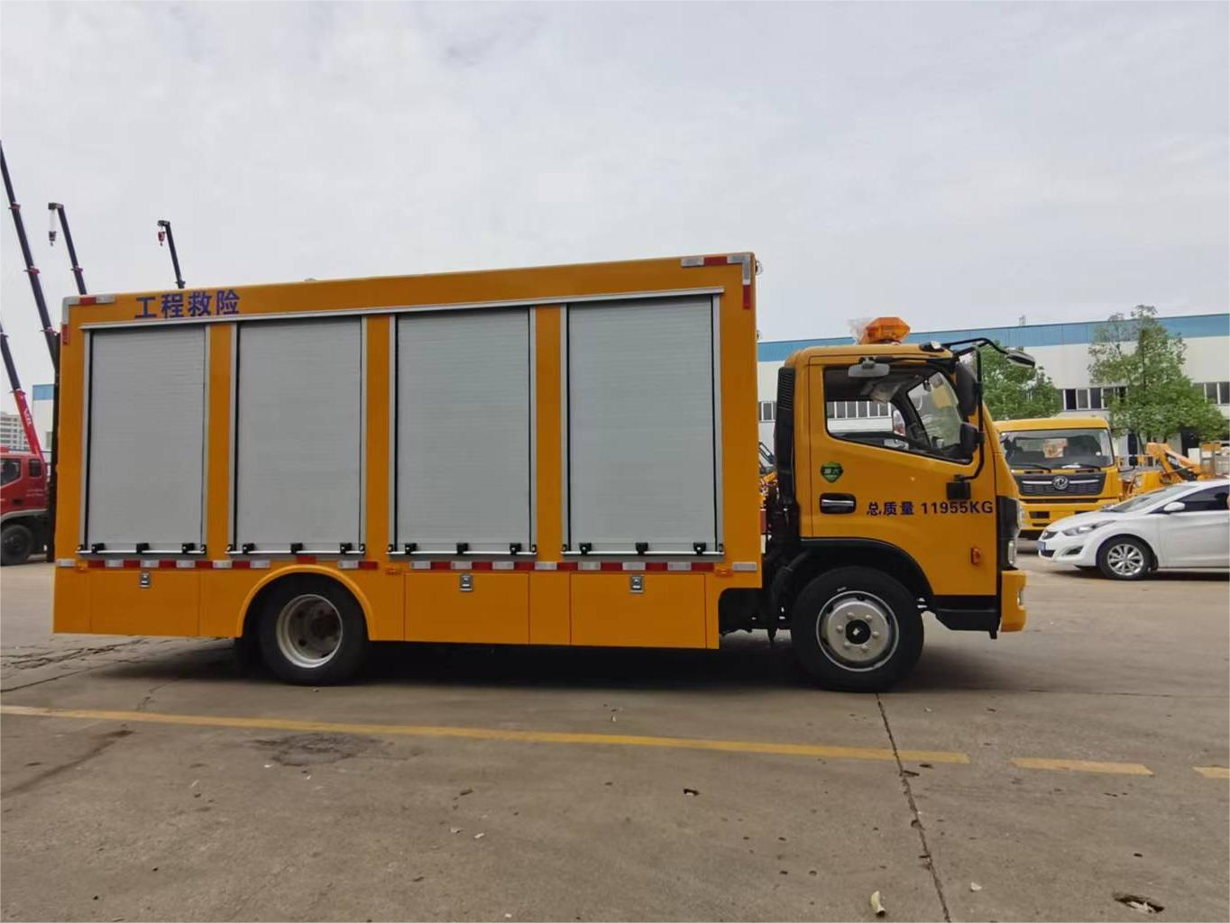 東風多利卡D7 2000方排水車(便攜)