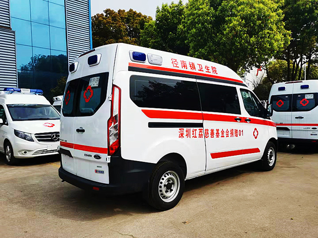 福特全順V362自動檔負(fù)壓救護車