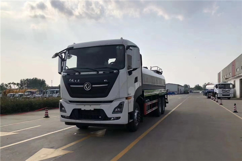 東風天龍后八輪20噸噴霧車，國六綠化噴灑車