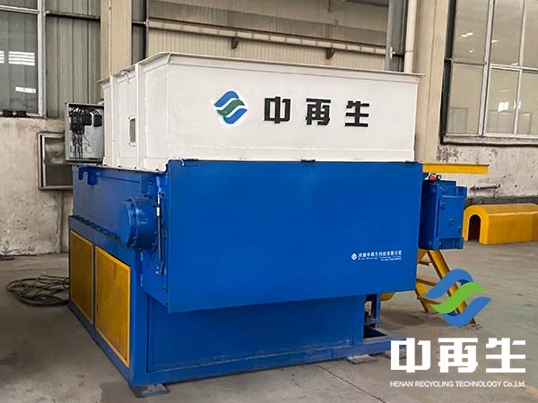 木材撕碎機(jī)